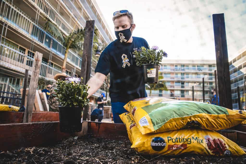 David Weingarten,LA Rams,Los Angeles Rams,Pathways to Success,Pathway to Success,Community and Engagement,mentoring,development,University of Washington,UW,Intercollegiate Athletic Leadership Masters