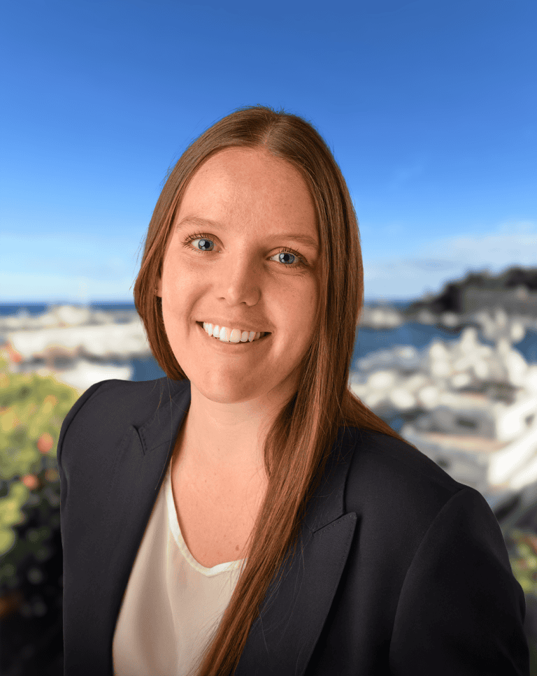 Nicole Sellars headshot